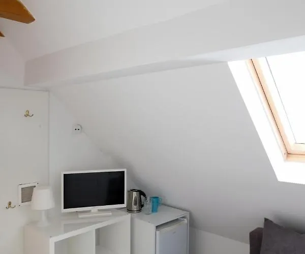 Quarto em Acomodações Particulares Roza Wiatrow *